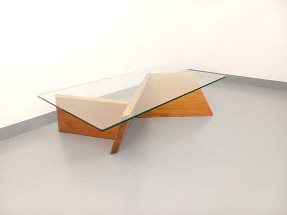 Image 1 of Vintage rechteckiger Couchtisch aus massiver Ulme und Glas aus den 1980er Jahren