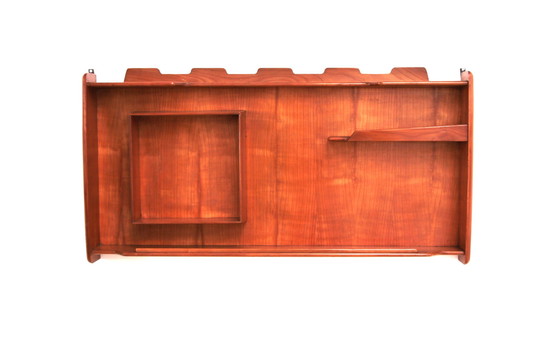 Image 1 of Italienischer handgefertigter Nussbaum-Wandschrank 1960er Jahre.