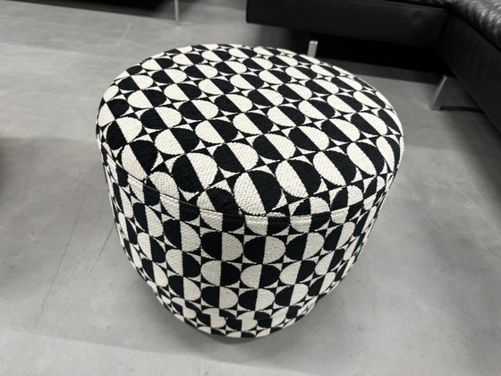 Image 1 of Jess Design Tablett Pouf schwarz weiß