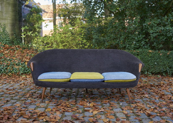 Image 1 of 3-Sitzer Sofa im Stil von Nanna Ditzel. 1950S