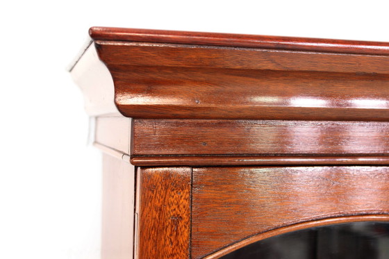 Image 1 of Top! englische Vitrine, Schrank, Vertiko aus Mahagoni, restauriert