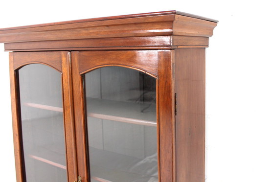 Image 1 of Top! englische Vitrine, Schrank, Vertiko aus Mahagoni, restauriert