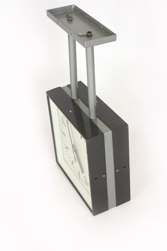 Image 1 of Große doppelseitige Eisenbahnuhr von Pragotron, 1980er Jahre