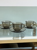 3x Tasse und Untertasse arcoroc Rauchglas