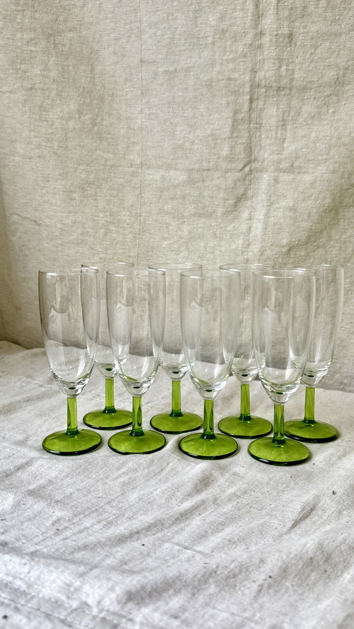 8X Vintage Sektglas mit grünem Fuß