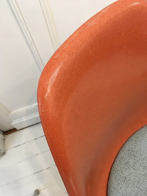 Image 1 of 2x Herman Miller Fiberglasstuhl