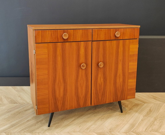 Image 1 of alter Schrank