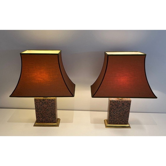 Image 1 of Paar chinesische Vintage-Lampen aus bedrucktem Holz und vergoldetem Metall mit Pagodenschirm