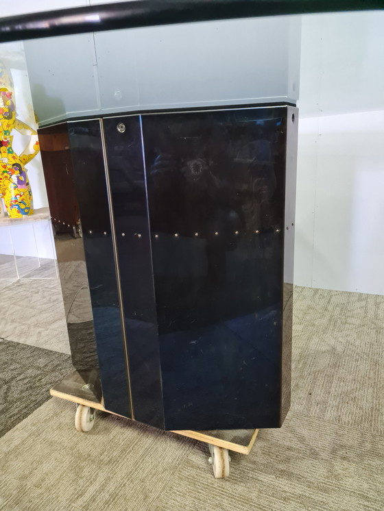 Image 1 of Epischer Esstisch von Gubi