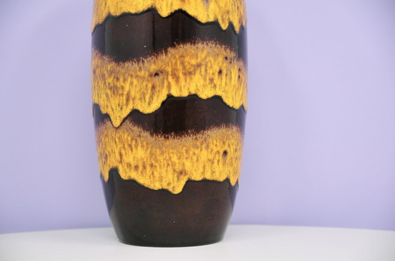 Image 1 of Braun Westdeutschland Vase geflammt Fatlava