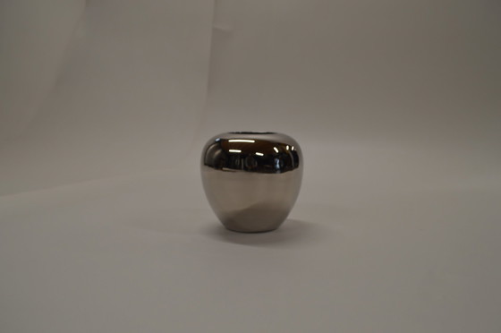 Image 1 of Vase genietet