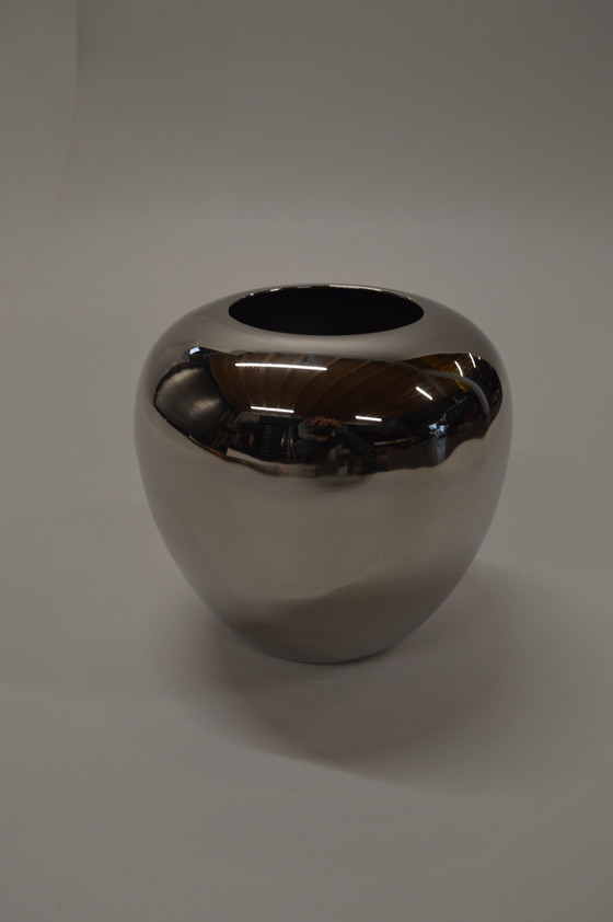 Image 1 of Vase genietet