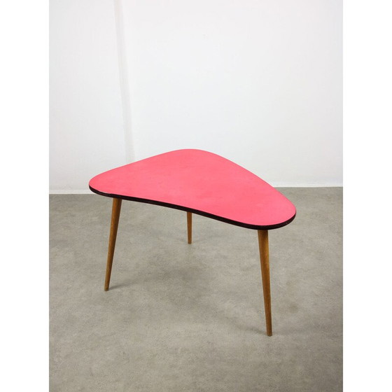 Image 1 of Alter roter ovaler Tisch, Italien