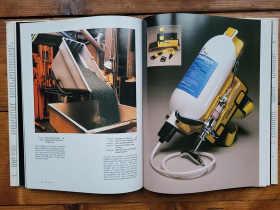 Image 1 of Design in Kunststoff