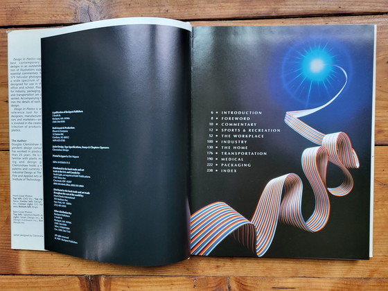 Image 1 of Design in Kunststoff