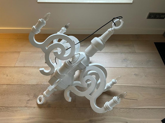 Image 1 of Moooi Paper Chandelier, entworfen vom Designerduo Studio Job