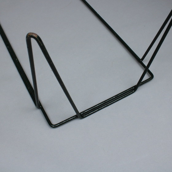 Image 1 of Spurs Arnold Bueno de Mesquita Beistelltisch