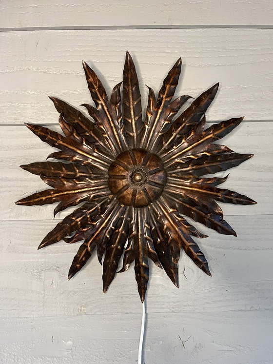 Image 1 of Mid Century Sunburst Wandleuchte