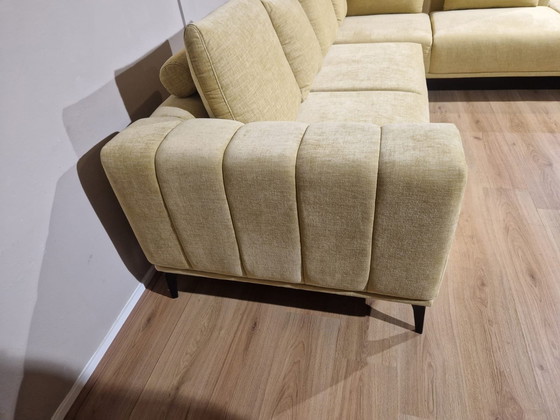 Image 1 of Prominent Trevi Ecksofa Stoff Gelb Design