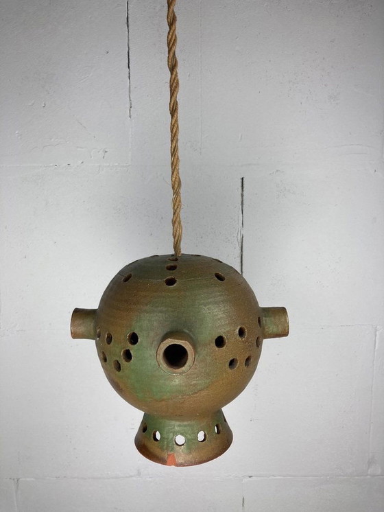 Image 1 of Brutalistischer keramischer Space-Age-Anhänger