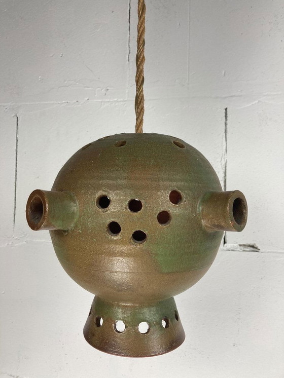 Image 1 of Brutalistischer keramischer Space-Age-Anhänger