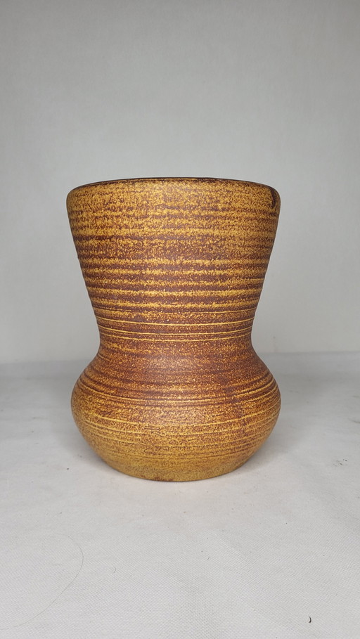 Vase Aus Accolay-Keramik