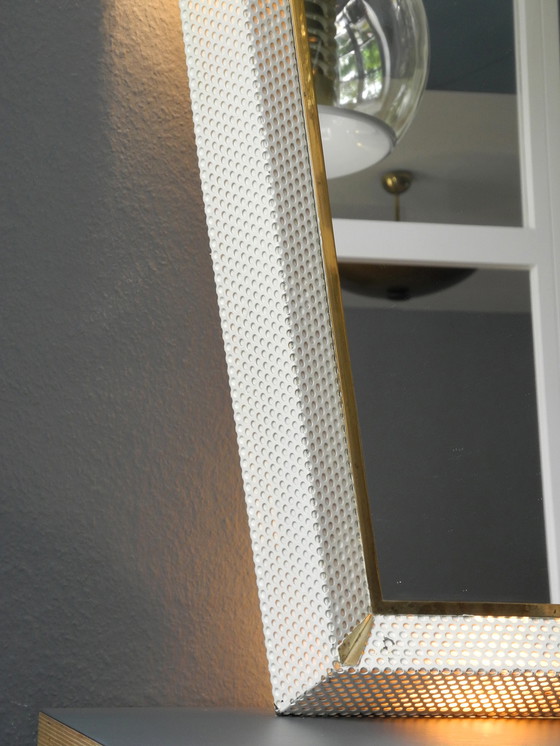 Image 1 of Original Mid Century Modern XXL Leuchtspiegel mit perforiertem Metallrahmen und Messingdetails | Made in France