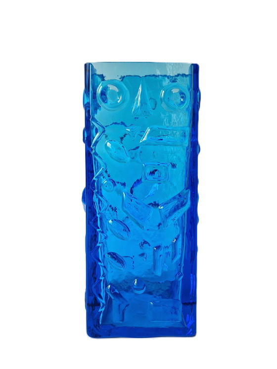 Image 1 of Eneryda Glasbruk - Quadratische blaue Vase mit geometrischem Dekor