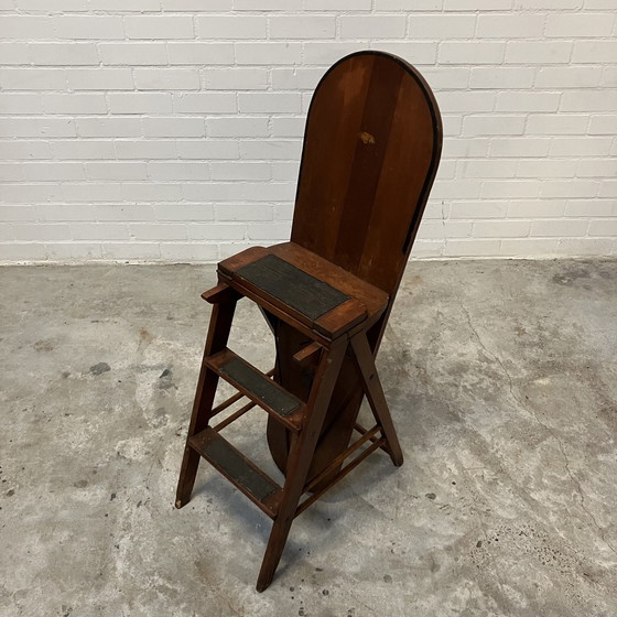 Image 1 of Antike Bibliothekstreppe, Stuhl und Bügelbrett in einem