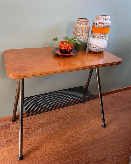 Moderner Lesetisch aus der Mitte des Jahrhunderts