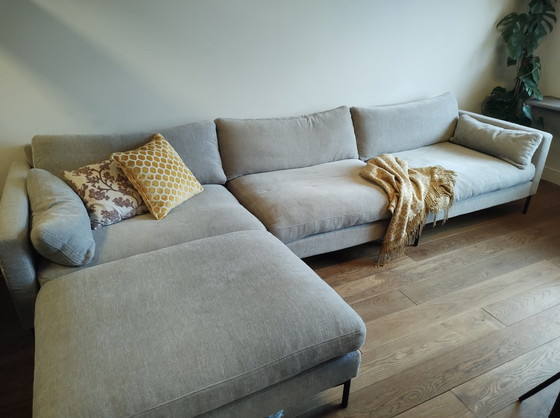 Image 1 of 4,5-Sitzer Zuiver Summer Latte Sofa und Hocker