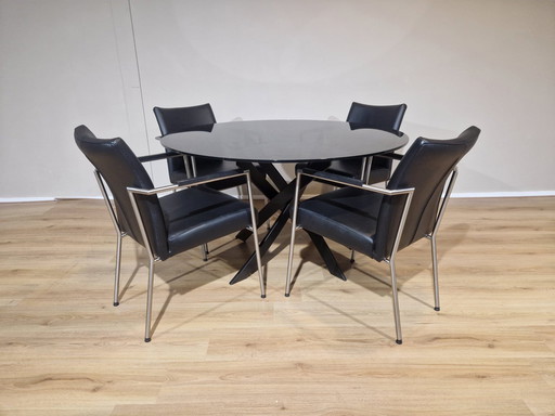 Xaros Dining Set Design Esstisch mit 4 Xaros Esszimmerstühlen schwarzes Leder