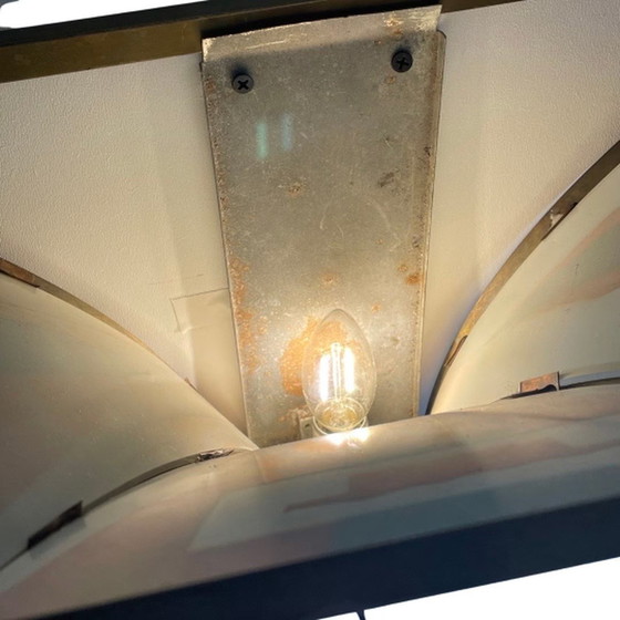 Image 1 of Art Deco / Amsterdamer Schule – Buntglas-Wandleuchte – Bronze – Mehrere auf Lager