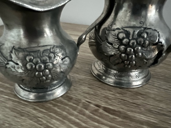 Image 1 of 2 geprägte Zinnkrüge Fein Zinn