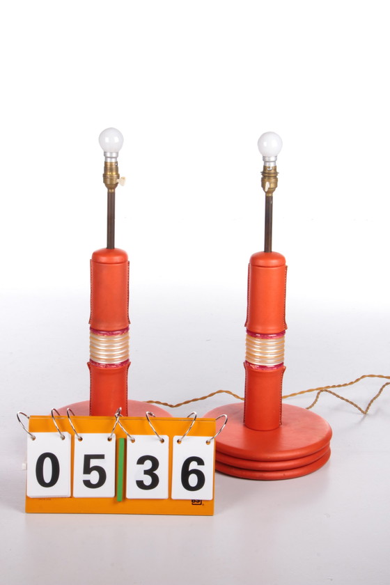 Image 1 of Französischer Satz orangefarbener lederbezogener Tischlampen, 1960er Jahre