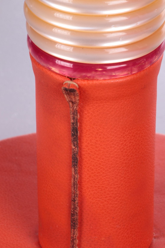 Image 1 of Französischer Satz orangefarbener lederbezogener Tischlampen, 1960er Jahre