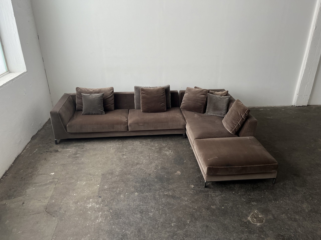 B&B Italia Sofa Ray in velvet Stoff | €4,500 | Whoppah