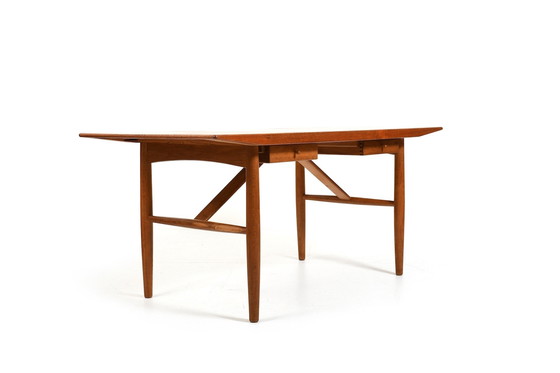 Image 1 of Feiner dänischer freistehender Schreibtisch aus Teak und Eiche 1960er Jahre