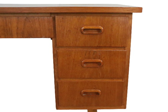 Image 1 of Vintage Schreibtisch aus schwedischem Teakholz