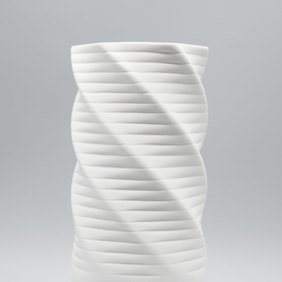 Image 1 of Hutschenreuther Biskuit Porzellan Vase Duo Fein Weiß Abstrakt Op-Art Relief Mcm