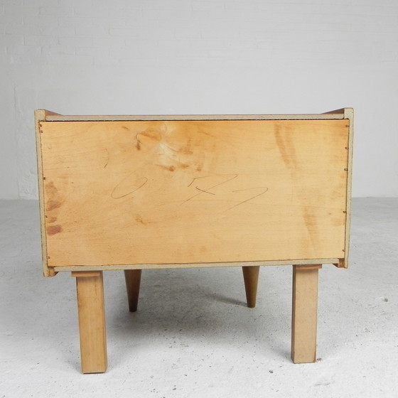 Image 1 of Nachttisch mit spitz zulaufenden Beinen, 1960er Jahre