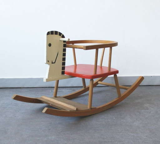 Vintage-Schaukelpferd, 1970.