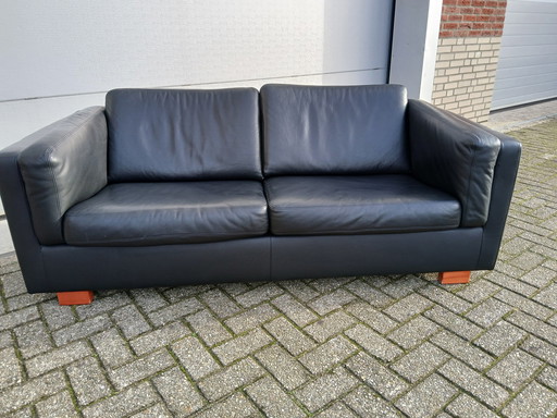 Schönes Schwarzes Leder 2.5 Sitzer Sofa von Montel