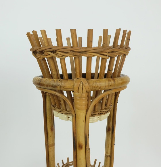 Image 1 of Mid Century Pflanzenständer Rack 1950S 60S Bambus Rattan Hawaii Tiki Ära