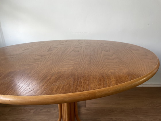 Image 1 of Runder Tisch im Vintage-Stil