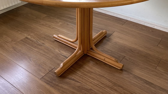 Image 1 of Runder Tisch im Vintage-Stil