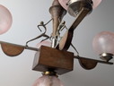 Art Deco Lampe Hagenauer Stil und matte rosa Glas 1920S