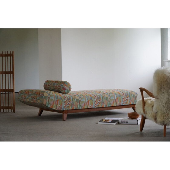 Image 1 of Vintage Art Deco dänisches Tagesbett in Stoff von Cabinetmaker, 1940er Jahre