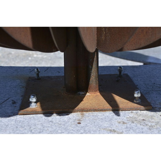 Image 1 of Monumentale Skulptur aus altem Gusseisen