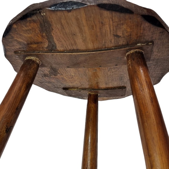 Image 1 of Französischer Dreibeinhocker aus Eiche, 50er/60er Jahre